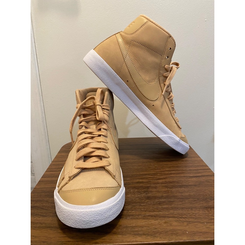 Nike Blazer Mid 77 Premium Womens Size 9 Beige Tan Athletic Shoes Sneakers